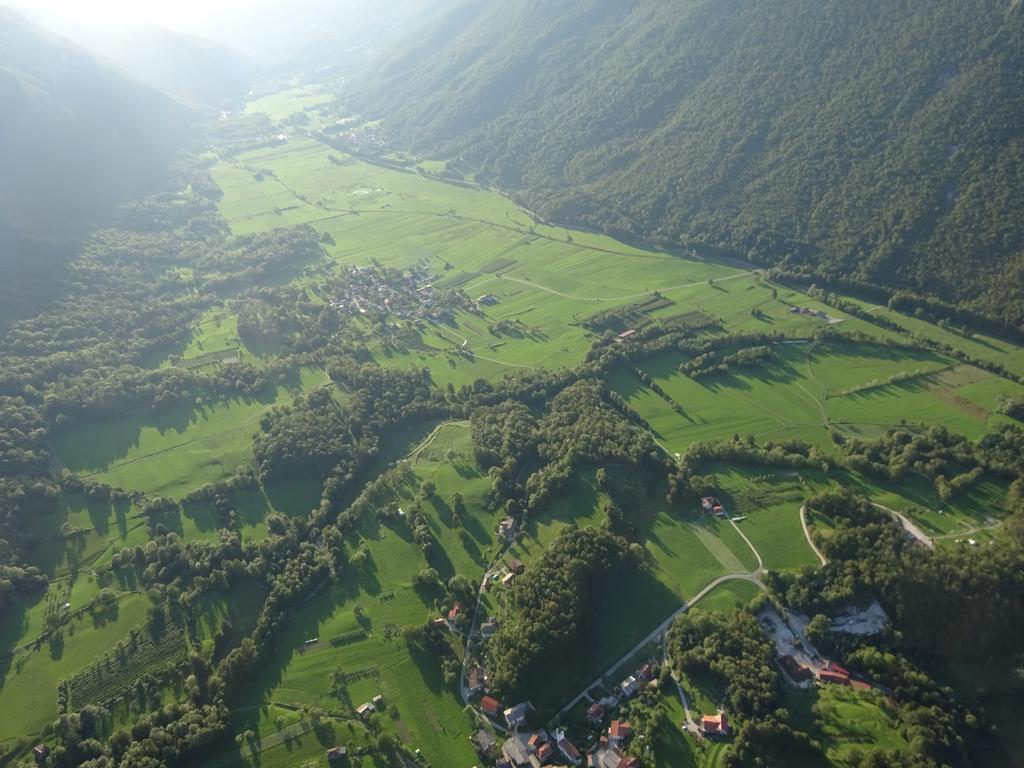 Apartments Hlapi With Spa Kobarid Rom bilde